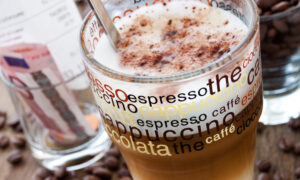 Co wpływa na wysokość napiwków?